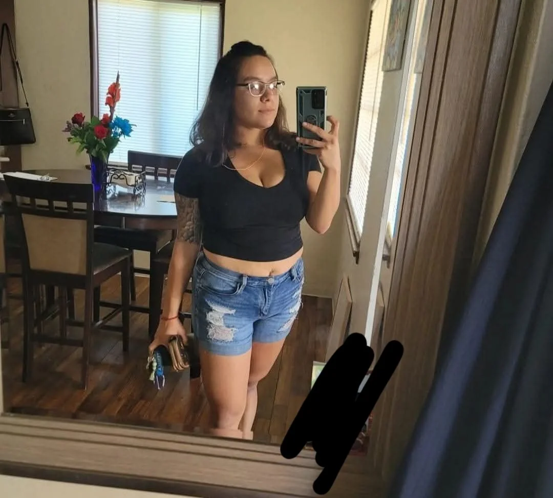 Your favorite latina image 16