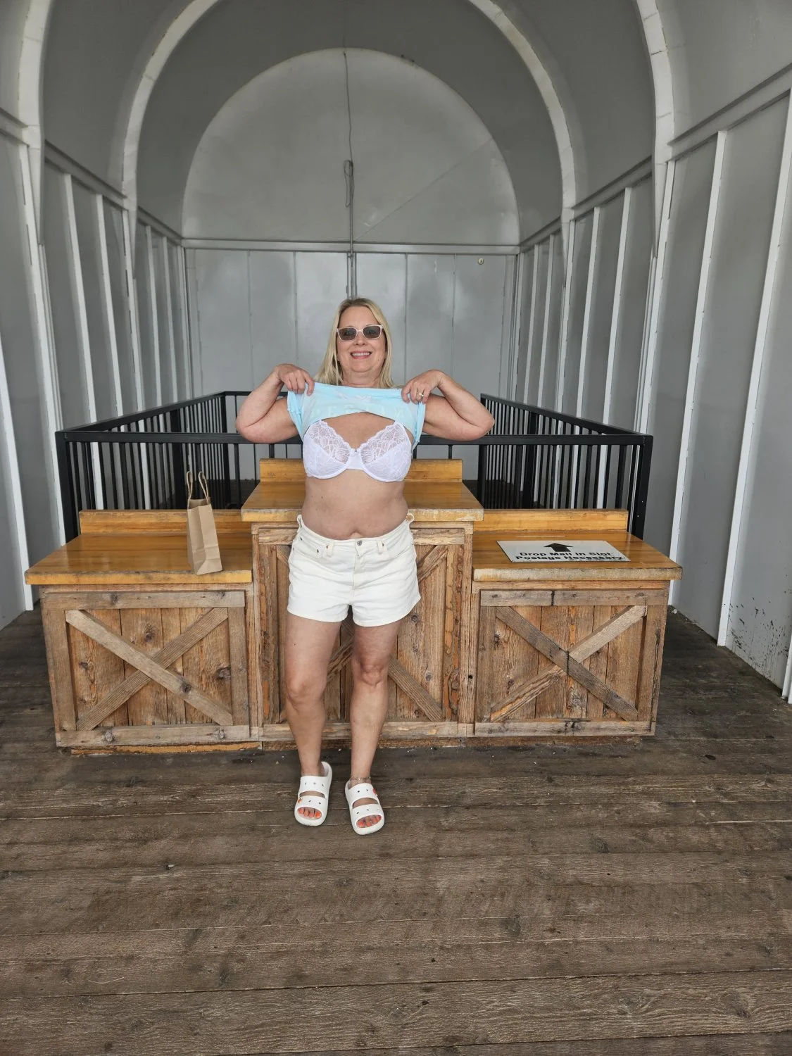 Slut Showing Her Tits In A Mailbox image 3