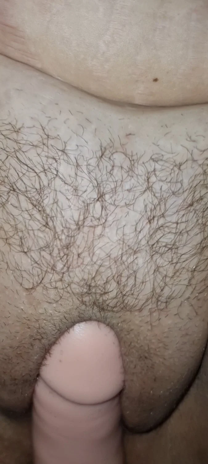 Quem tem dinheiro come, quem não tem bate punheta! image 18
