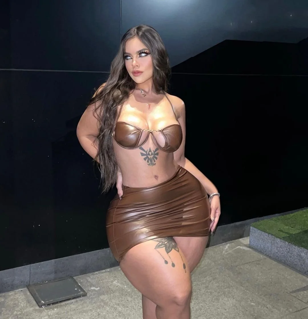 g.b huge ass image 33
