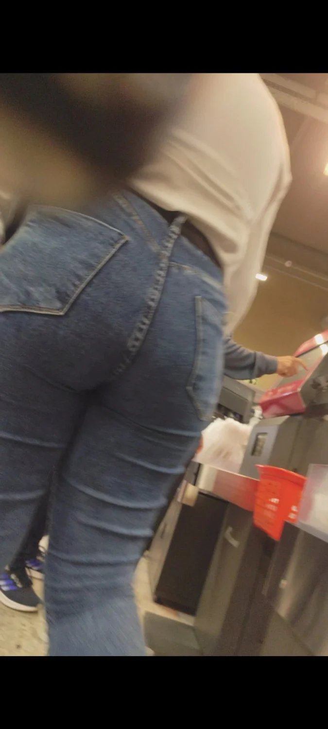 Ass in public 10 main image