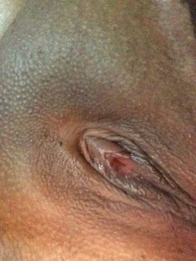 La perrita tatuada, se quiere reformar, pero su adicción a la verga no la deja image 21