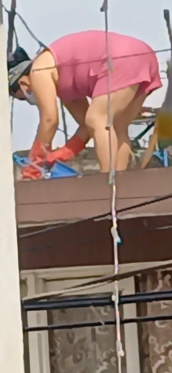 Espiando a la PutaVecina,compartanla🥵🍑. image 14