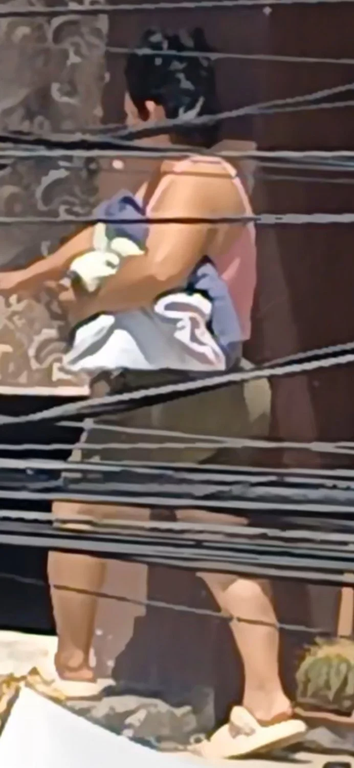 Espiando a la PutaVecina,compartanla🥵🍑. image 4