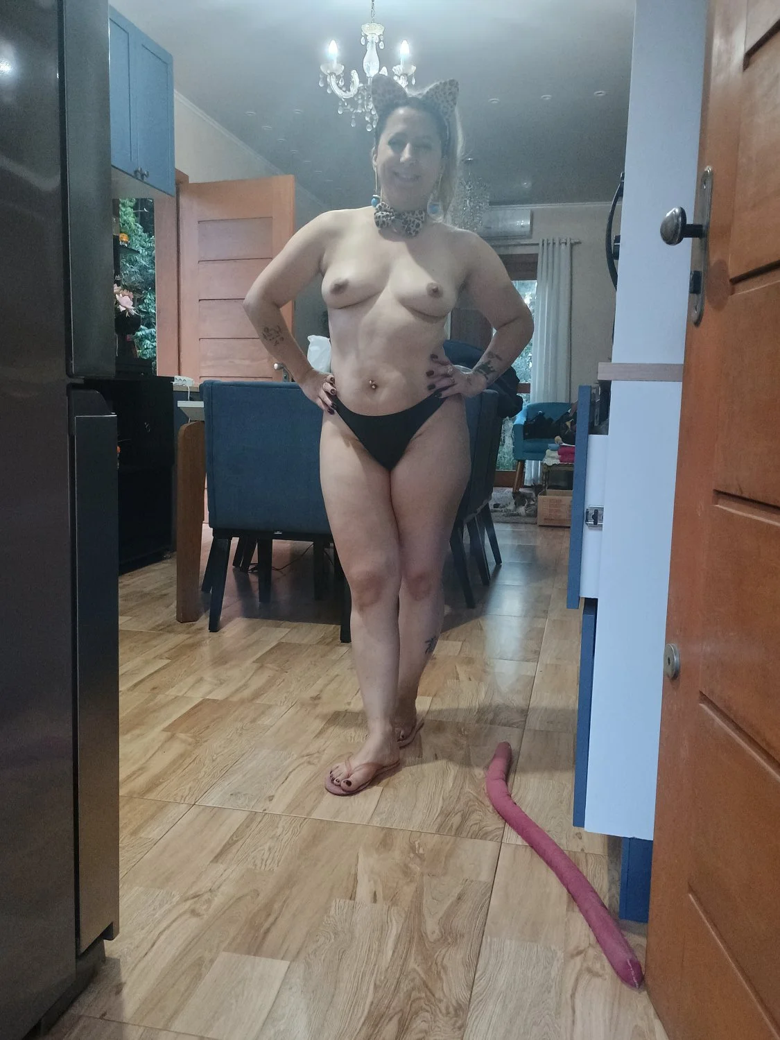 Loira gaúcha putinha.. é uma mulher linda demais marido quer que vcs vejam sua esposinha main image