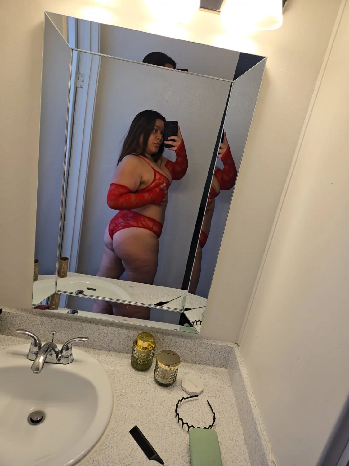 What yall think is she fuckable? image 6