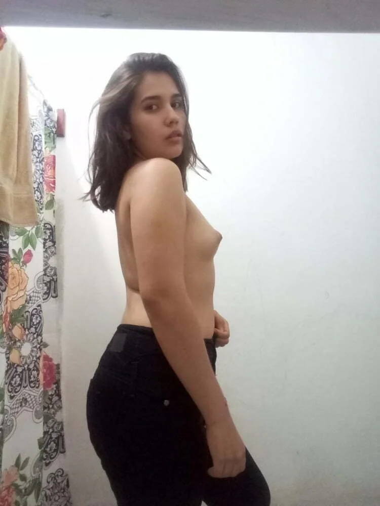 Novinha que aparecia ser inocente image 8