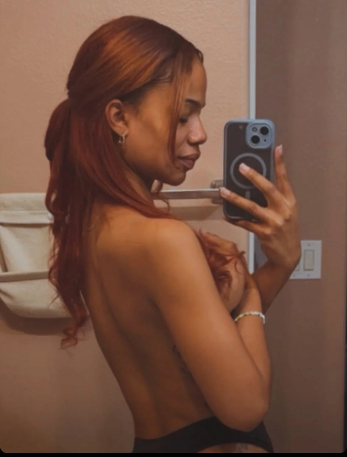 Random thick girls image 5
