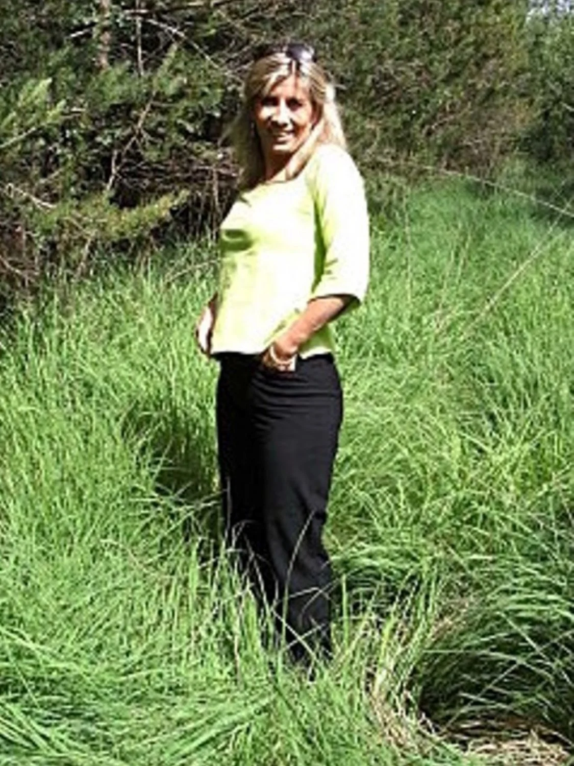 Exhibitionist Wife Lisa Clothed and Naked image 14