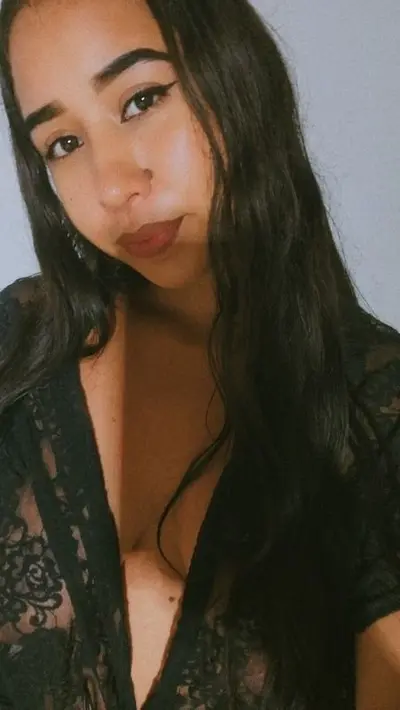Amateur slut 256 cover image