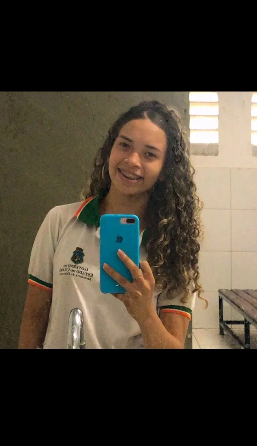 Carol gostosa safada image 3