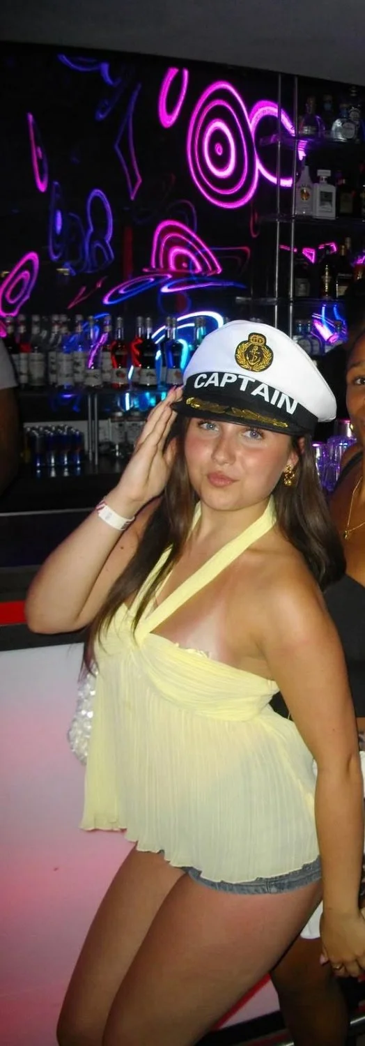 More pics of my sexy irl slut friend (please cum trib her) main image