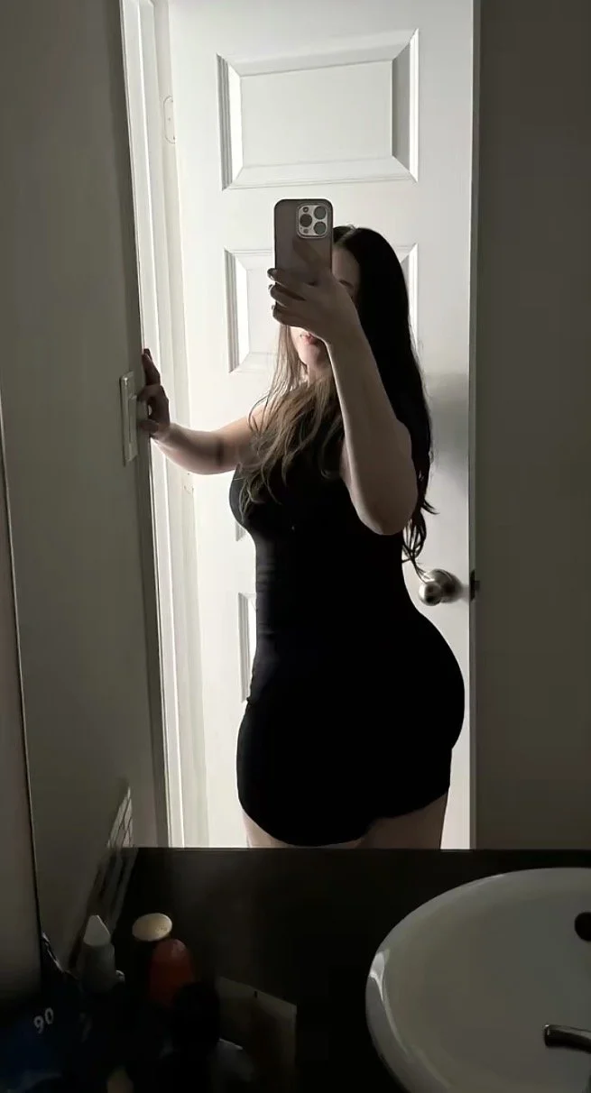 My friend Watching my sister take a bbc image 3