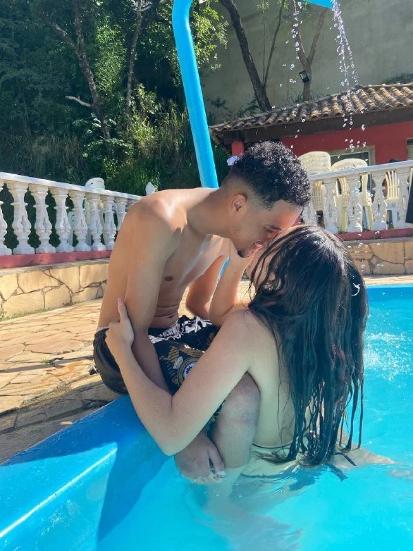 Putinha novinha gostosa vazada no amador com namorado! novos videos caiu na net, casal novinho image 2