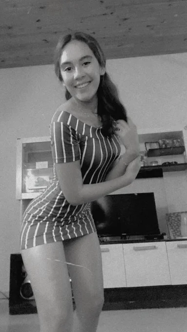 Dayanna tw paraguaya que parte la tierra ( soft) image 17