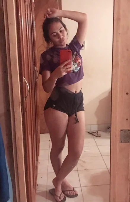 Dayanna tw paraguaya que parte la tierra ( soft) image 32