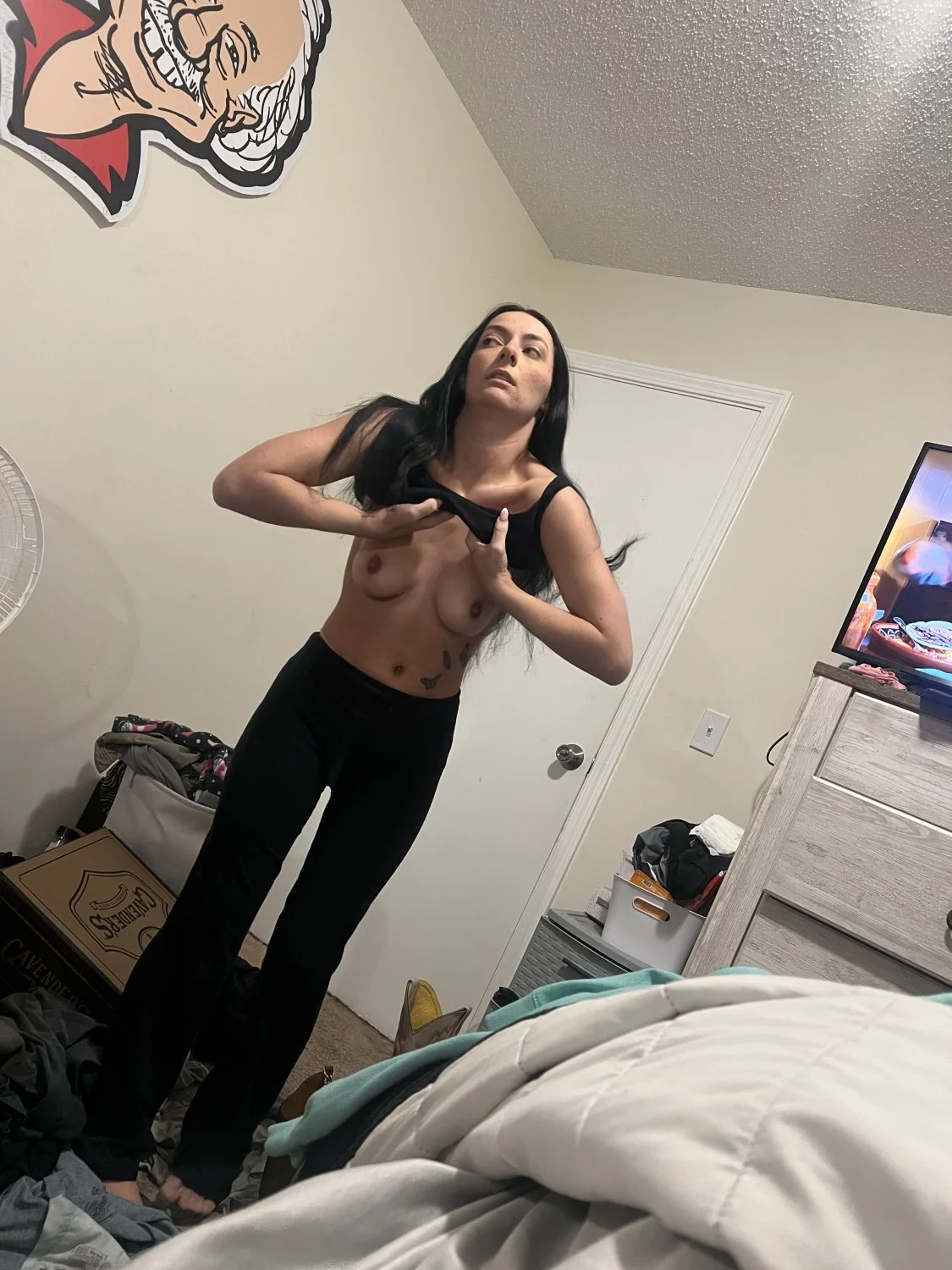 Letting my buddies take turns on my Drunk ex(Repost and dm for more) main image