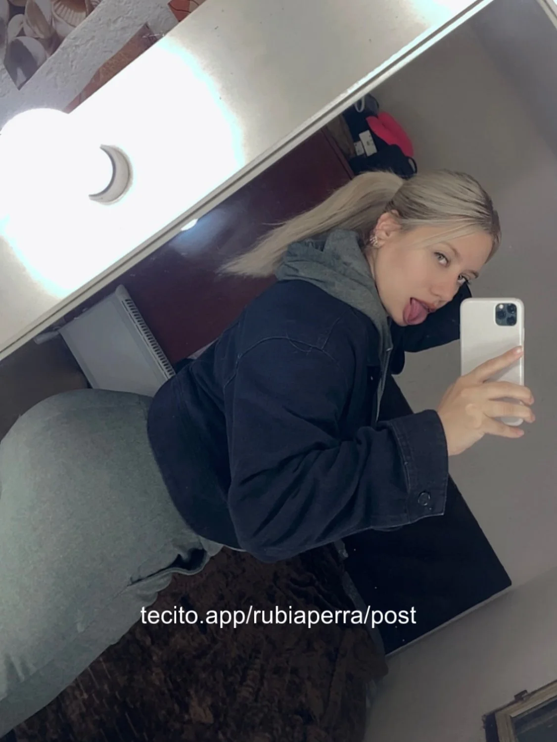 🤘 Tremenda trola la rubia tetona puta 💀 Divina gringa culona image 3