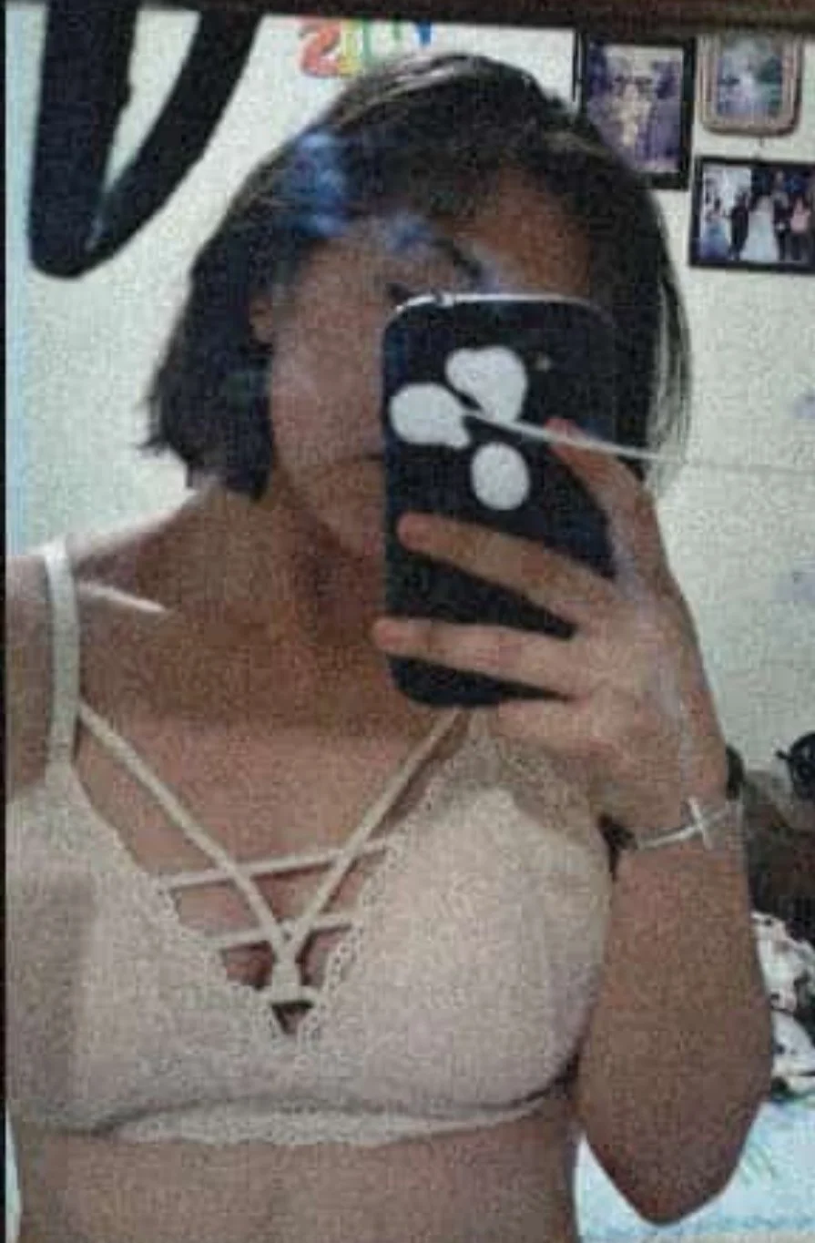 Latinas image 11