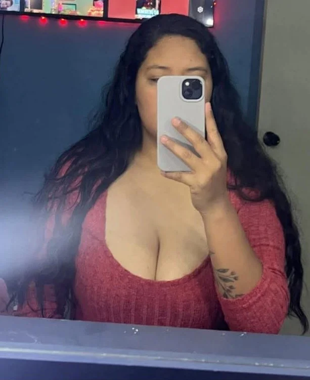 Latinas image 9