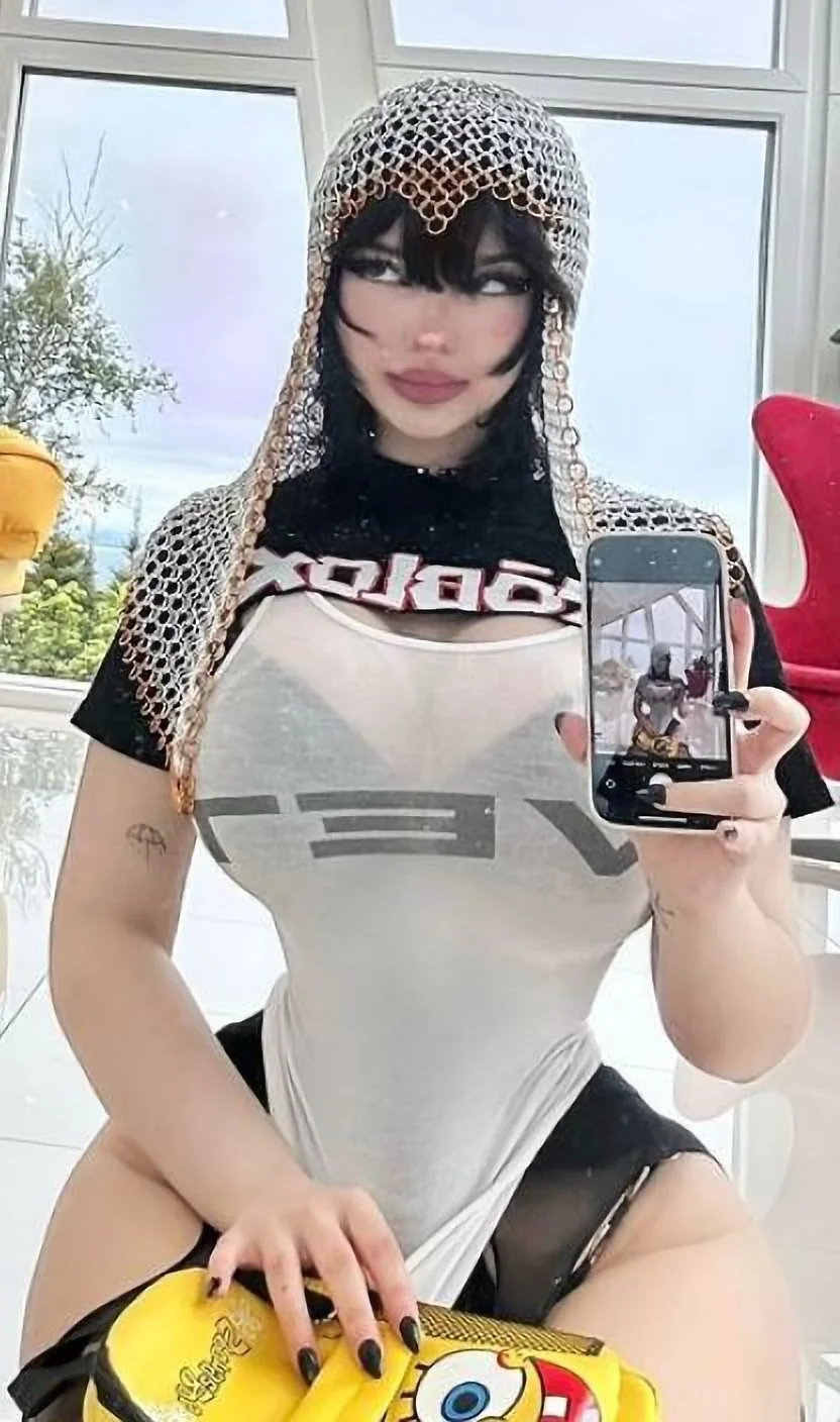 Thic goth image 4