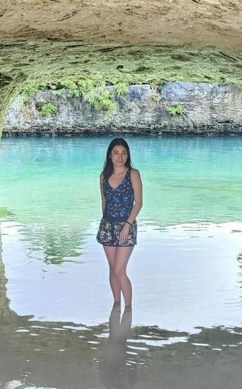 Un amigo cornudo comparte fotos de su ex para que todos la usen image 4