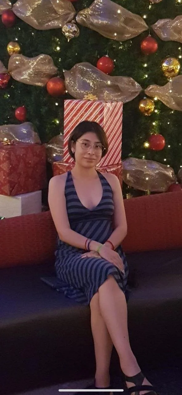 Un amigo cornudo comparte fotos de su ex para que todos la usen image 9