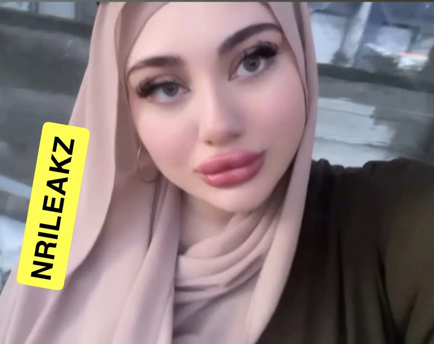 Sexy Muslim thick hijabi thot leaked😵‍💫 image 5