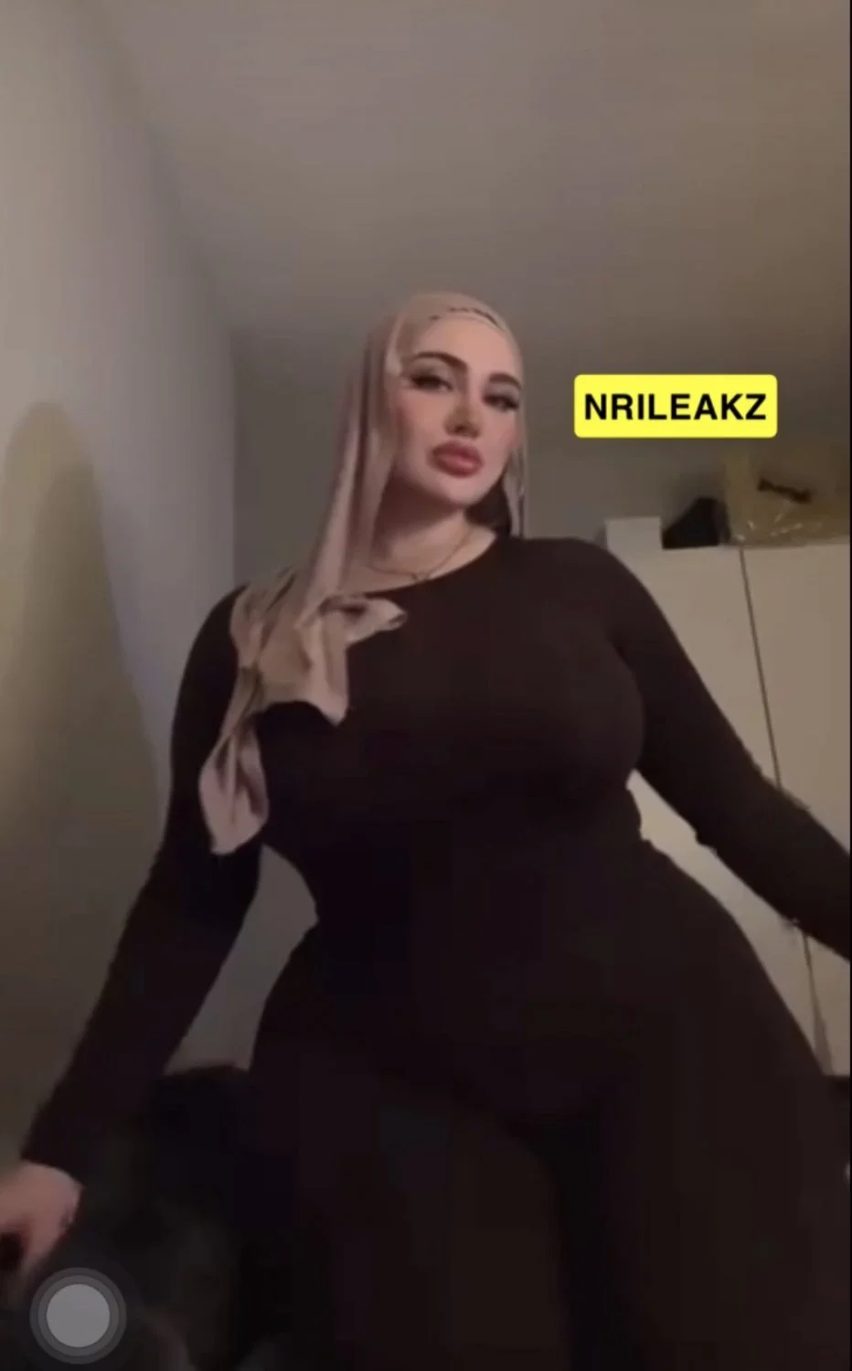 Sexy Muslim thick hijabi thot leaked😵‍💫 image 6