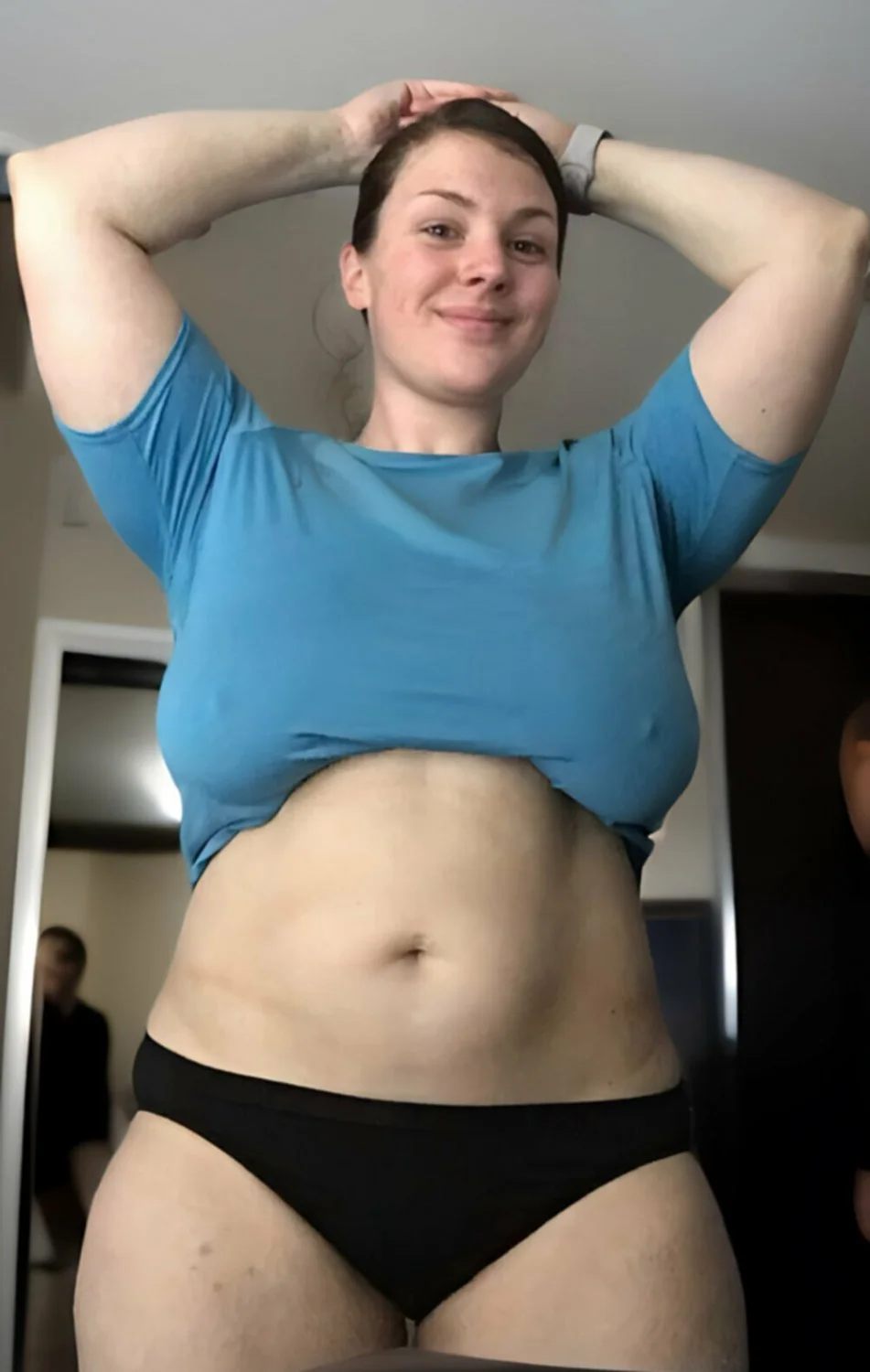 Thick Brunette Candace image 4