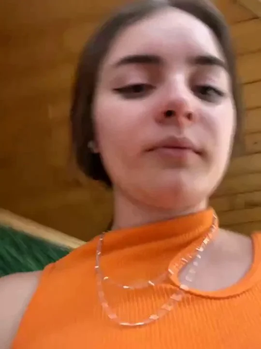 Beautiful latina Colombian Babe masturbate inside his parents' house 🇨🇴🔥 image 2