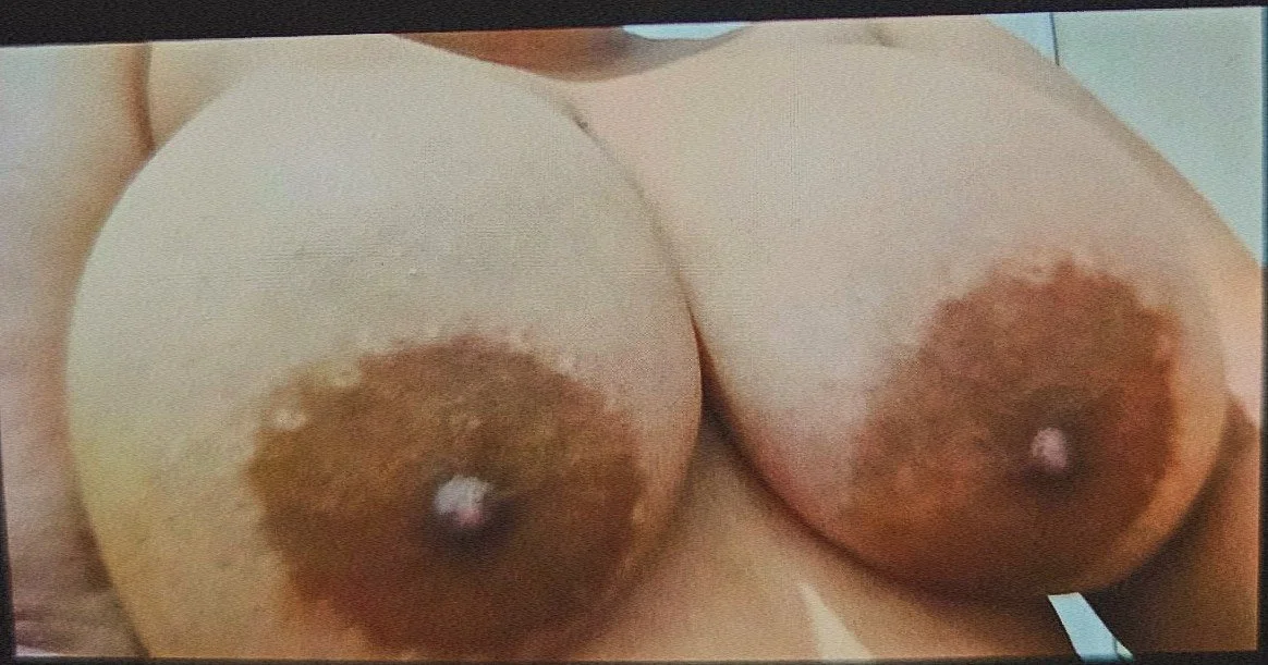Nuevo aporte de nuestro seguidor, tremendas lolas 🤤 image 4