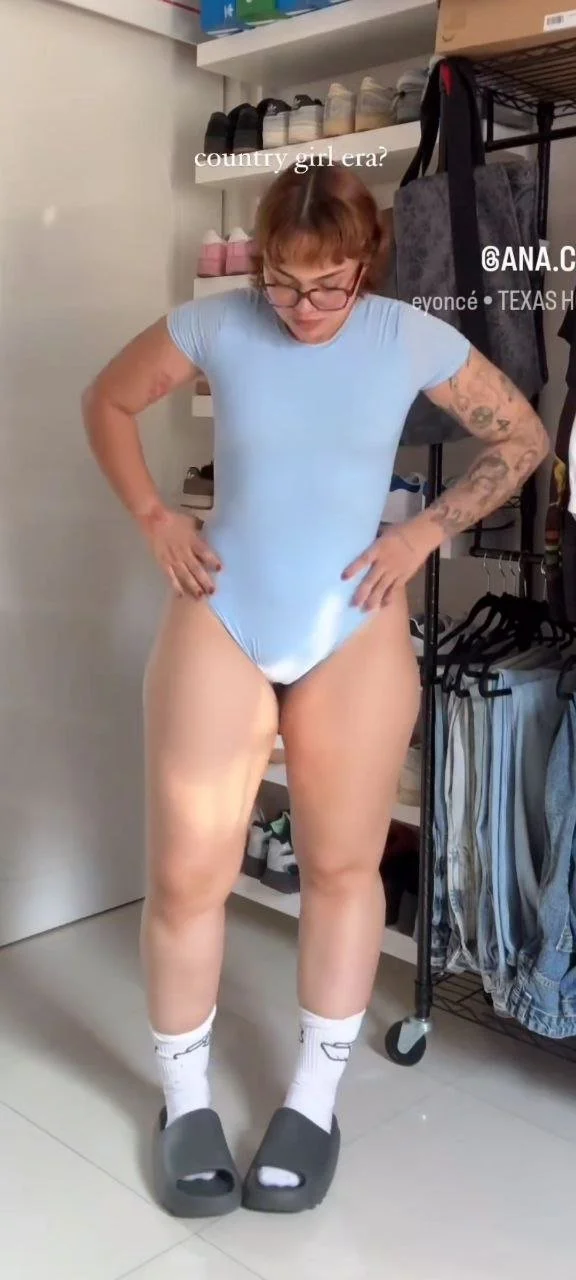 Huge ass slut image 2