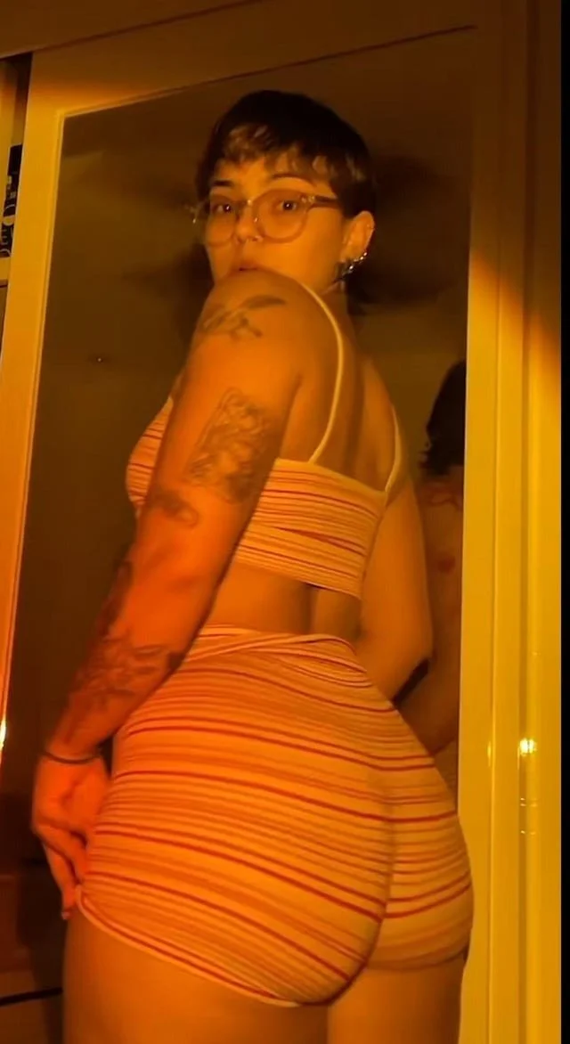 Huge ass slut image 21