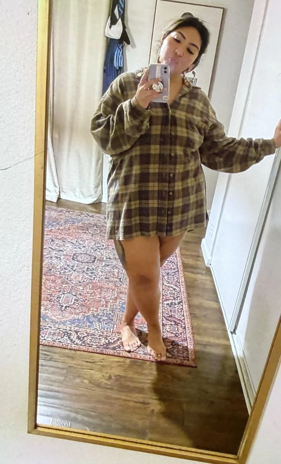 wet pussy mexican bbw cheater sends me snaps behind clueless husbands back. image 4