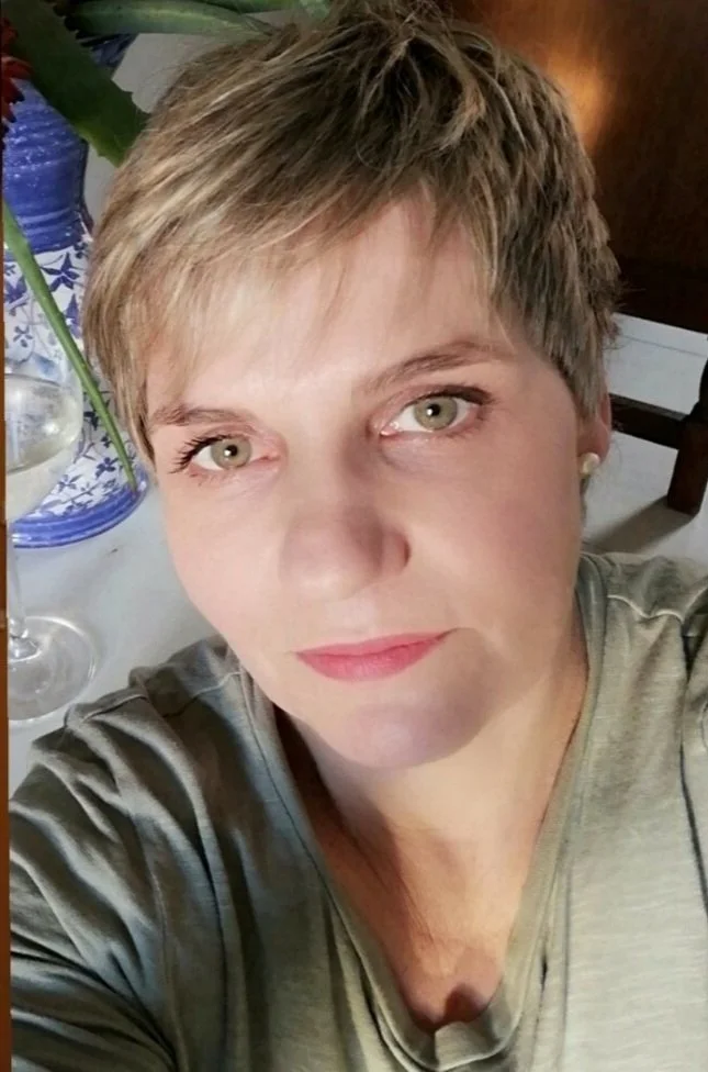 Submitted milf main image