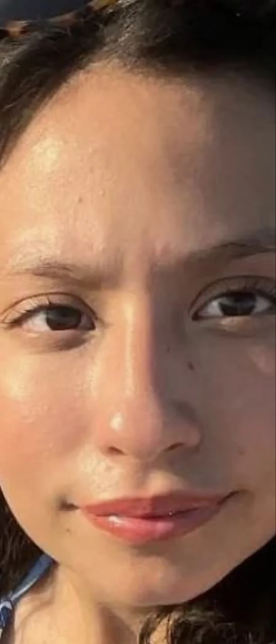 Puta Julieta le ha de apestar mucho su vagina. Como quiero ser su cornudo image 2