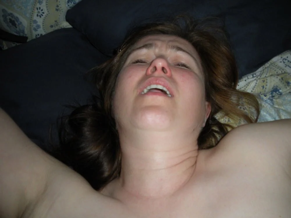 Melissa - Someones Busty GF. (x3) image 4