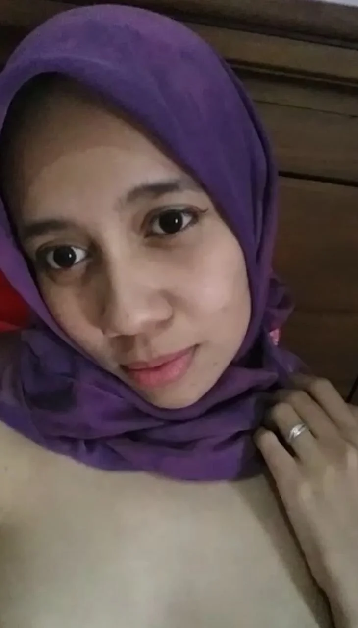 Hijabi slave born to get exposed and used by stranger men's image 50