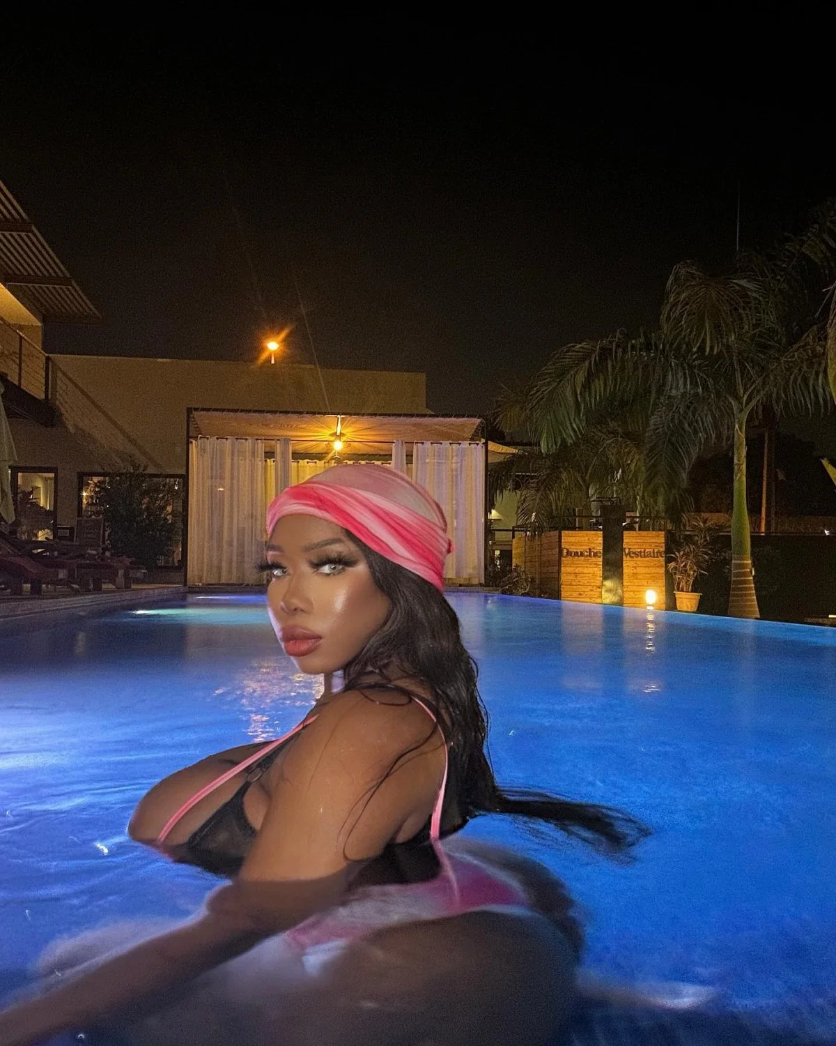 Teen Latina Big Ass Strip Poker Cosplay image 3