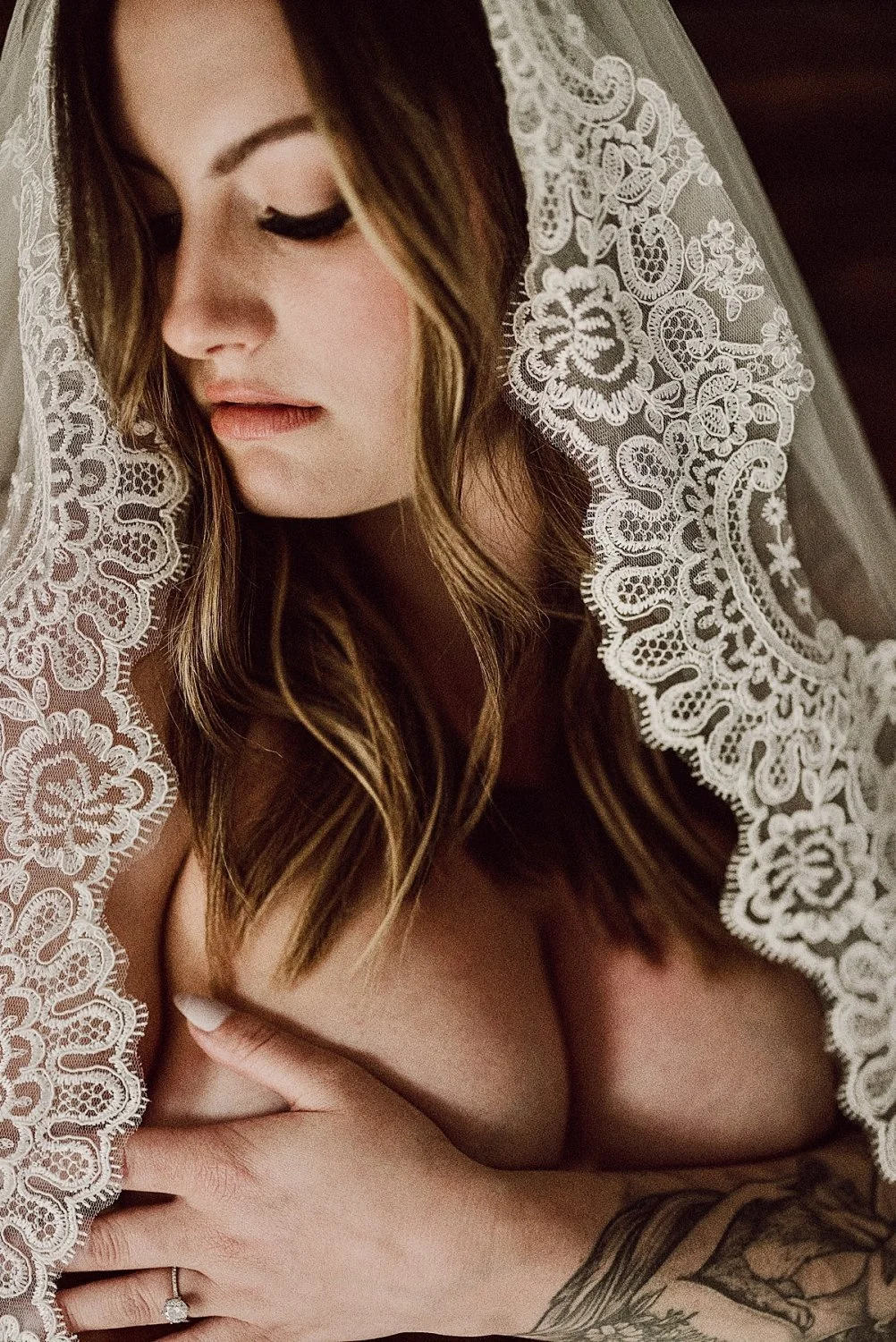 Plump brunette wife boudoir image 18