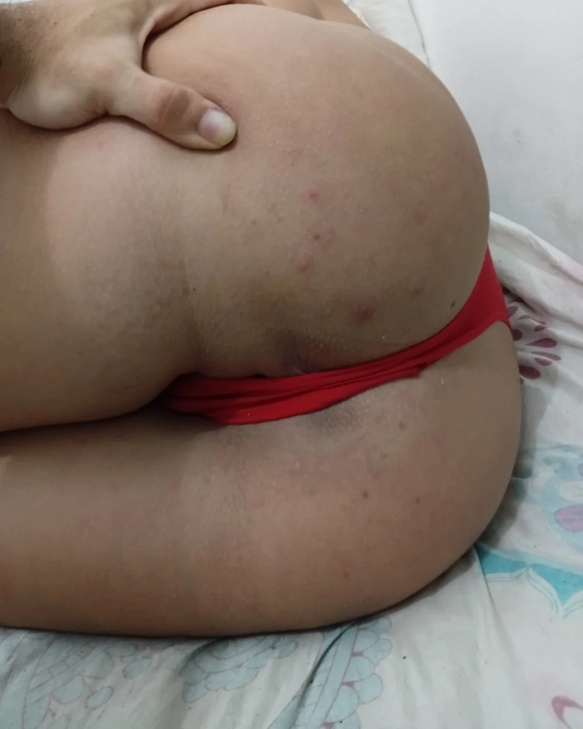 Corno mandou exibir a buceta da puta dele, oq fariam? image 23