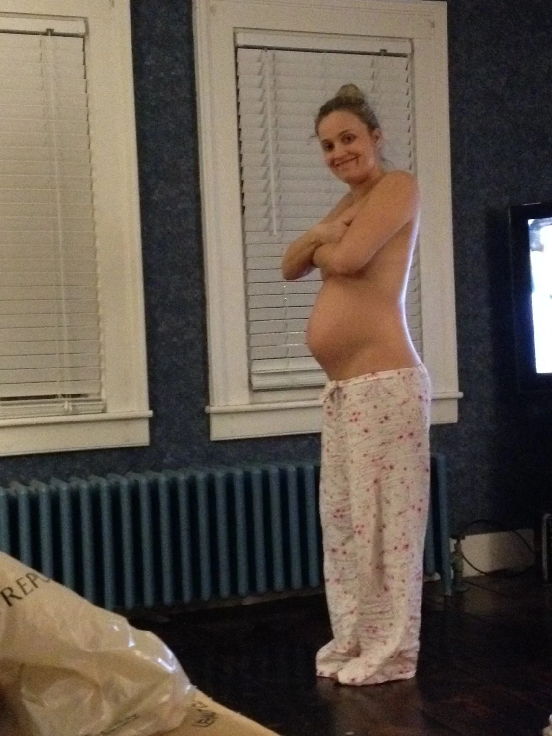 US Slut Exposed image 3