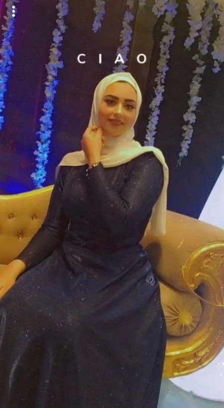 Veiled Arab woman with a white European body image 7