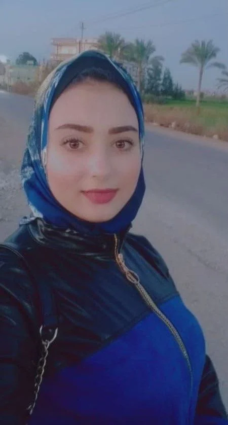 Veiled Arab woman with a white European body image 8