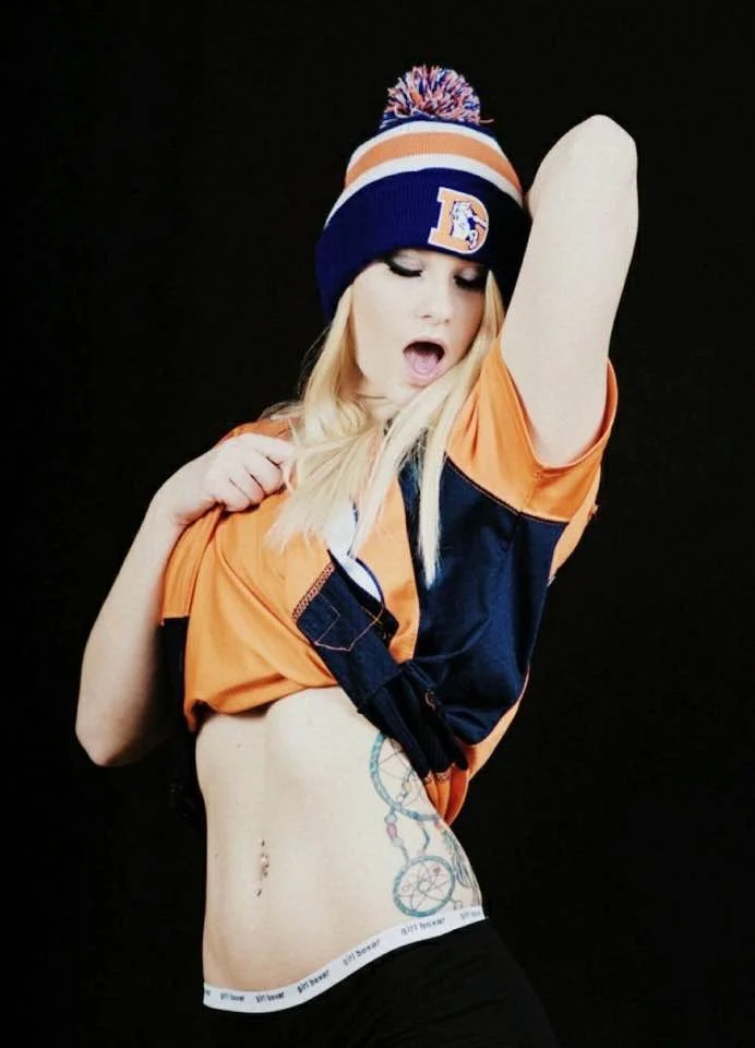 Freaky Horny Tatted White Whore image 23