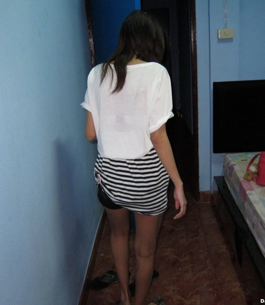 Pregnant thai prostitute fucking for spare money image 19