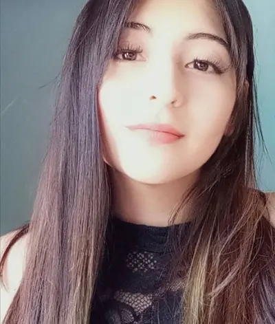 Esposa novinha de seguidor vazada mostrando os peitos e sendo enrabada de quatro! cover image
