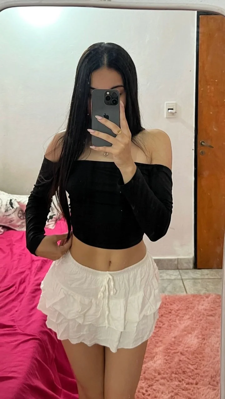 Luciana image 5