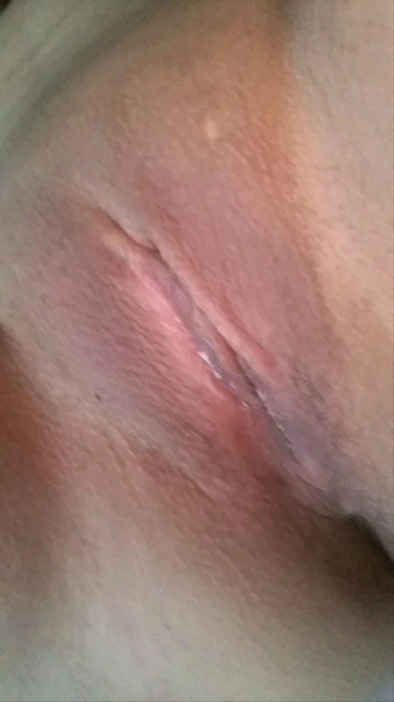 Jovencita le gusta exhibirse image 7